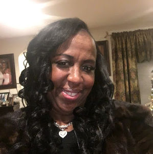 Meet your Posher, Dionne